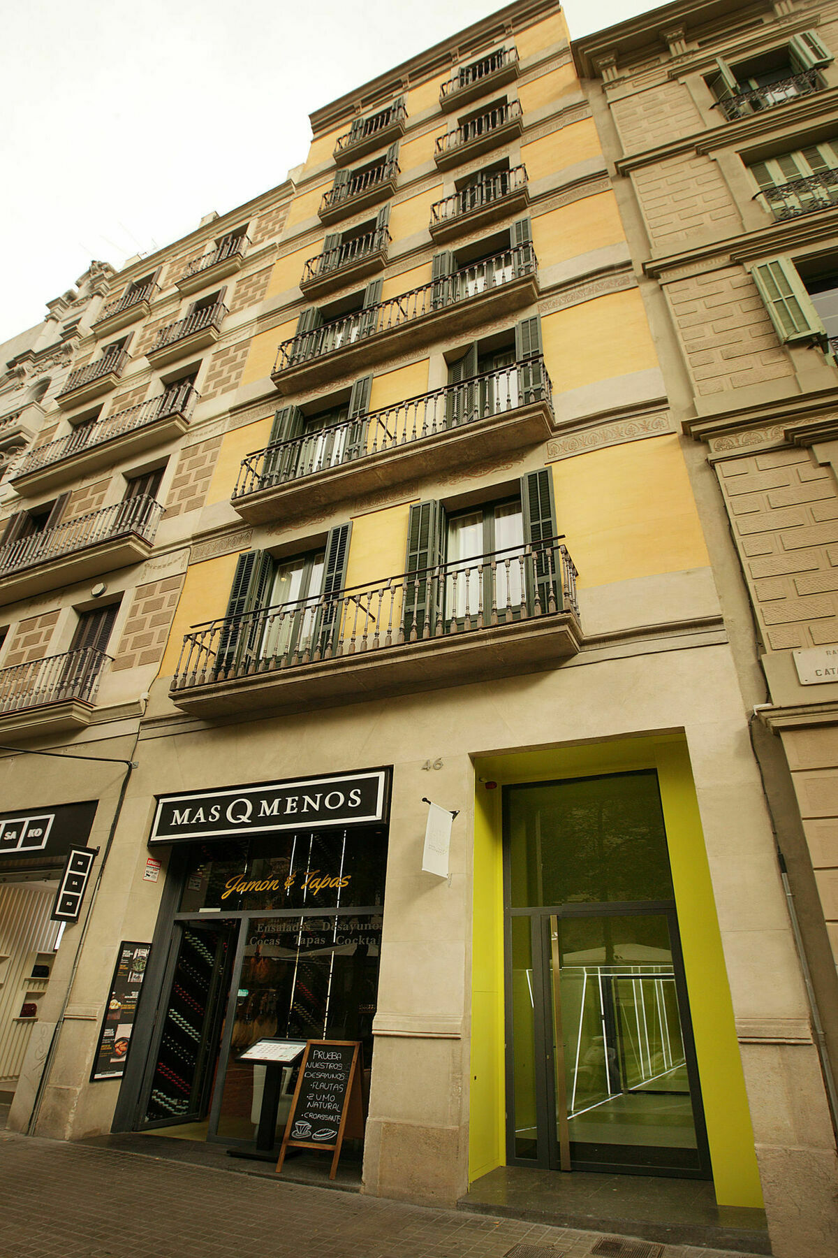 Cosmo Apartments Rambla Catalunya Barcelona Exterior foto